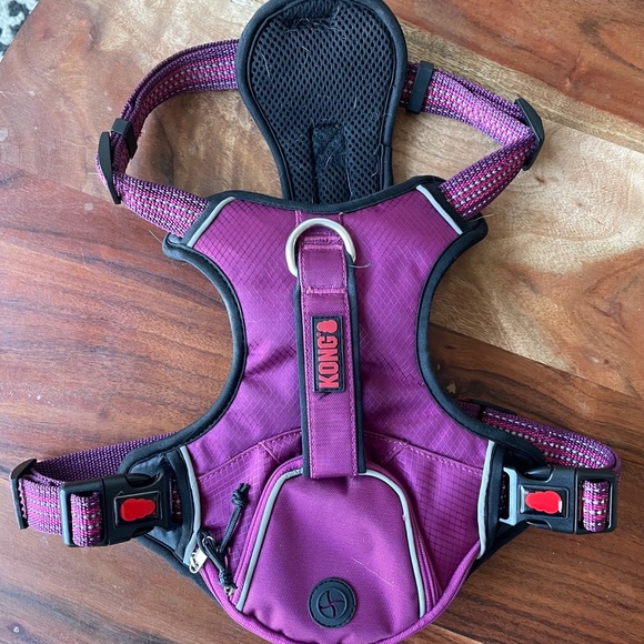 kong harness pocket
